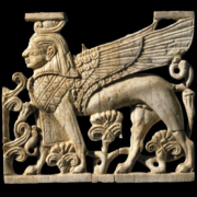 Elfenbein aus Fort Shalmaneser, Nimrud (Irak); British Museum, Inv. no. 134322.